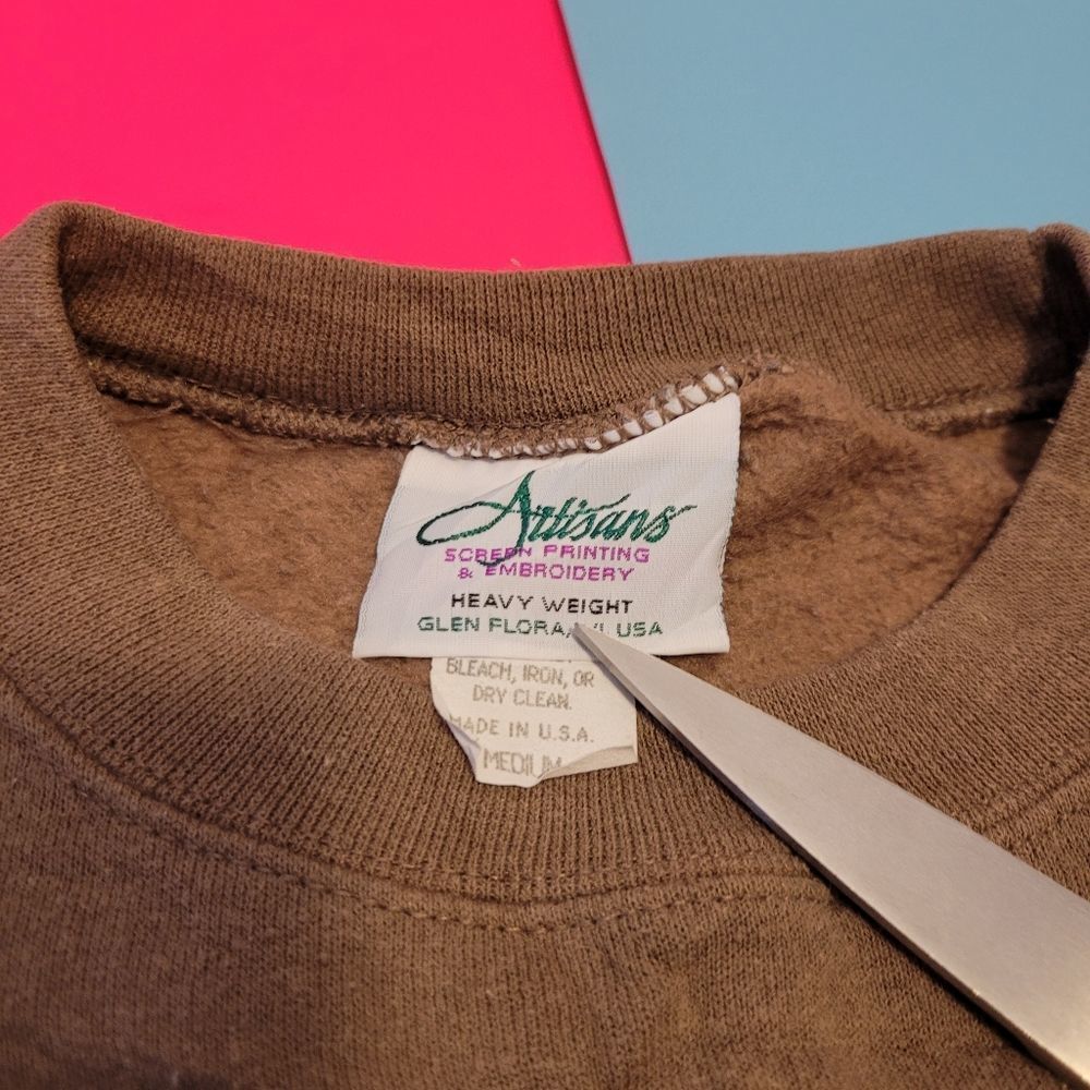 Vintage wolf brown crewneck sweatshirt sweater - Picture 4 of 5